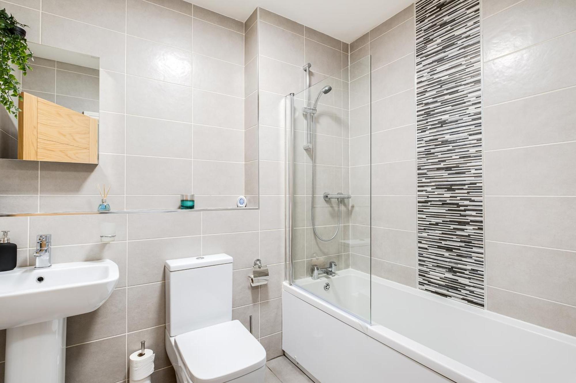 Pluxa Blue Sapphire Luxury Stay Free Parking Free Wifi - Walk Everywhere, Travel, Biz, Leisure Birmingham Luaran gambar